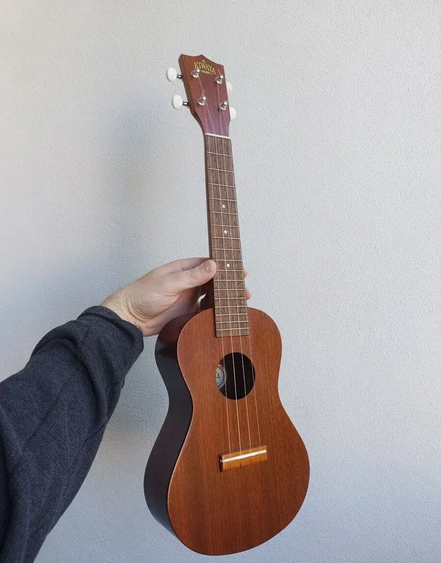 Koncertní ukulele KIWAYA KC-1G