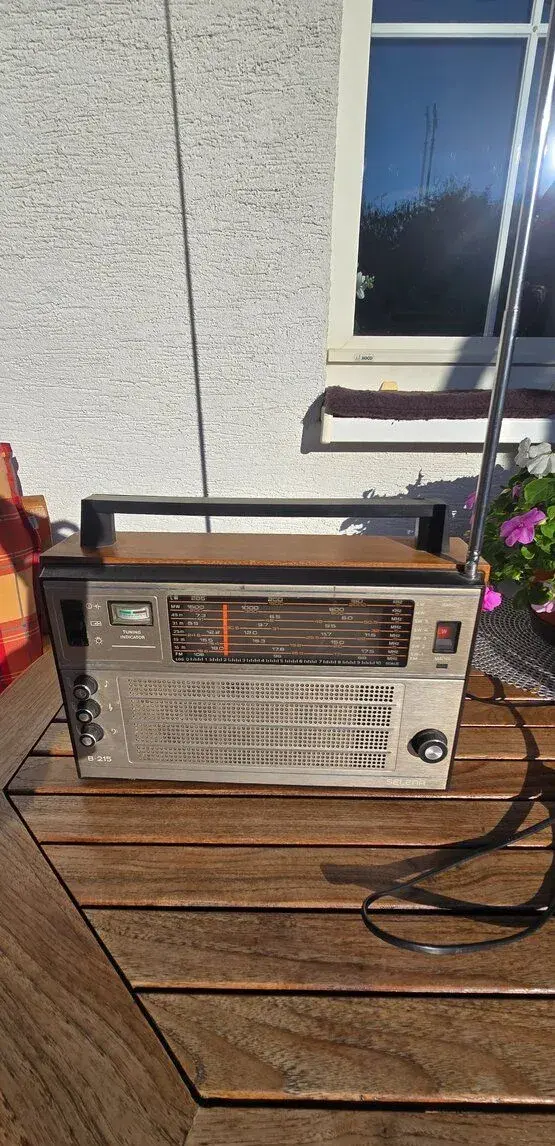 Vintage rádio Selena B-216
