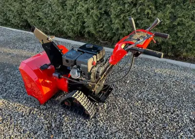 Sněhovou frézu - HECHT 9930TD
