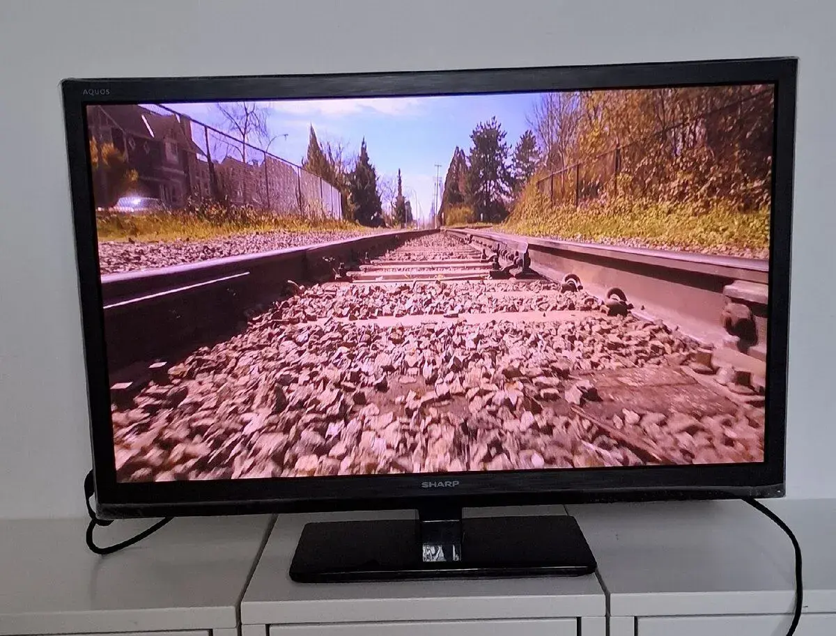 Full HD televize SHARP 22" (56 cm) – DVB-T2