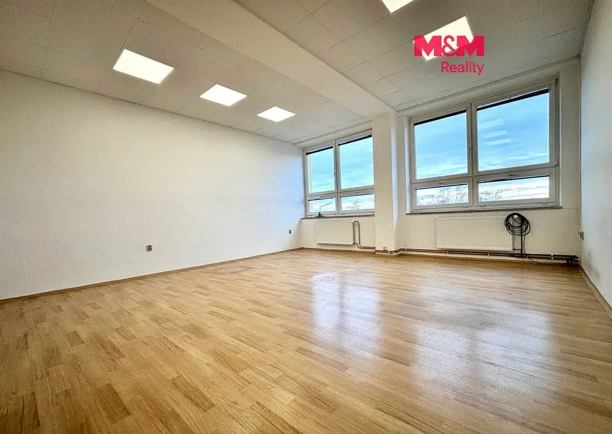 Pronájem kanceláře 35 m², České Budějovice, ul. K. Světlé