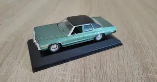 Dodge Monaco 1974 Minichamps 1:43