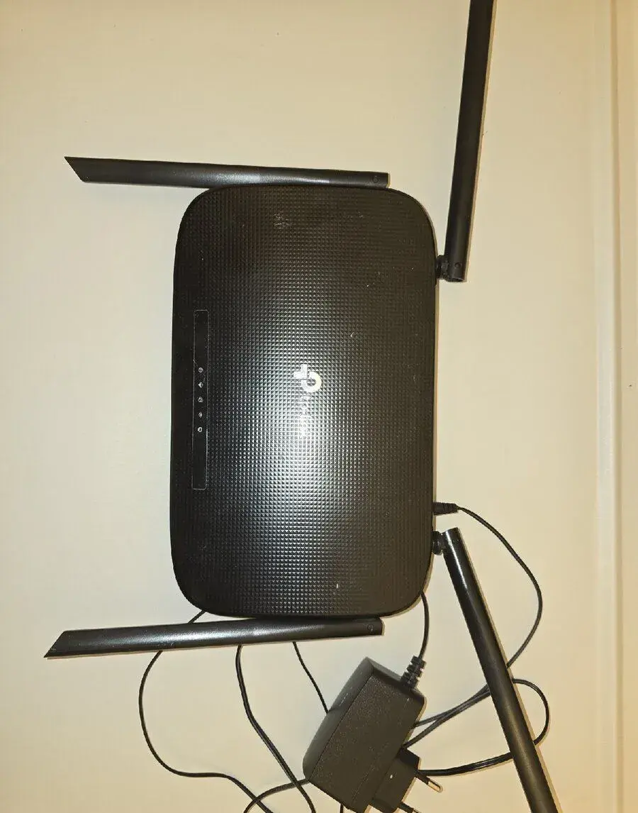 tp-link Archer VR300 AC1200 Wireless VDSL/ADSL Modem Router