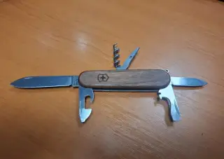 Vistorinox spartan wood