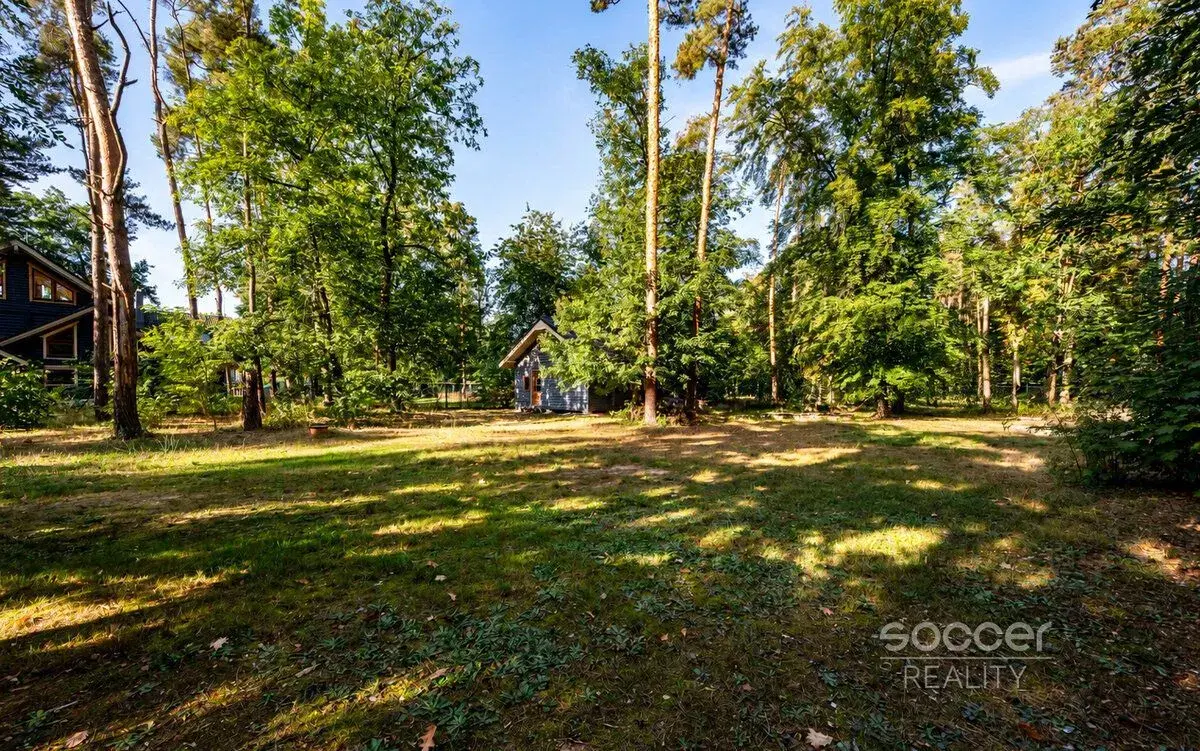 Prodej stavebního pozemku 1 300 m² se srubem, Stará Boleslav