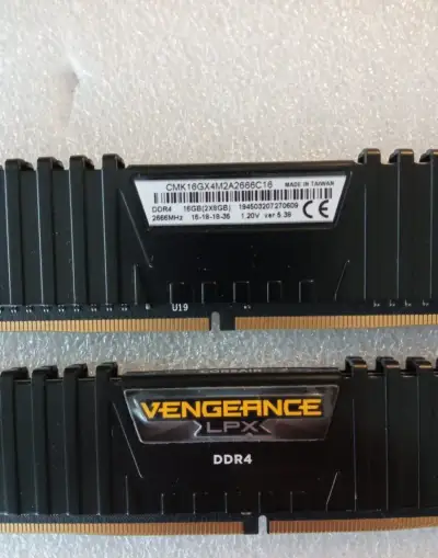 16-32GB Corsair Vengeance LPX DDR4 2666,Cl16