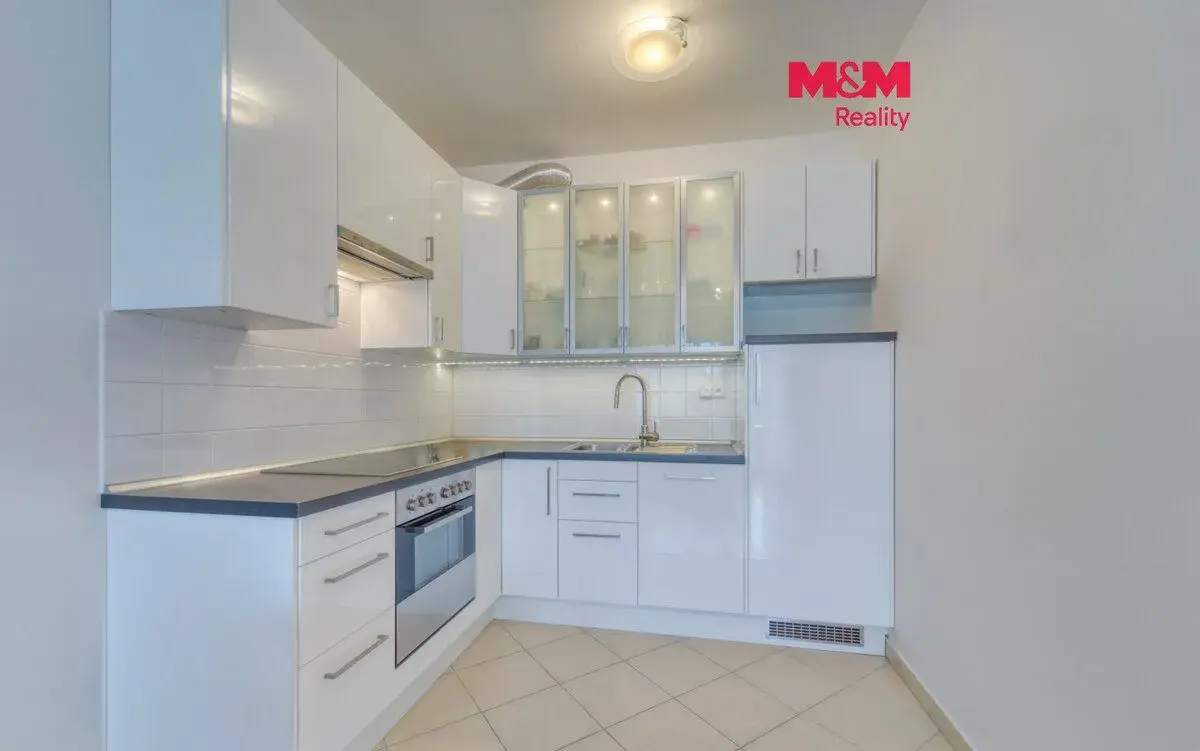 Pronájem bytu 2+kk, 47 m², Praha, ul. Sazovická