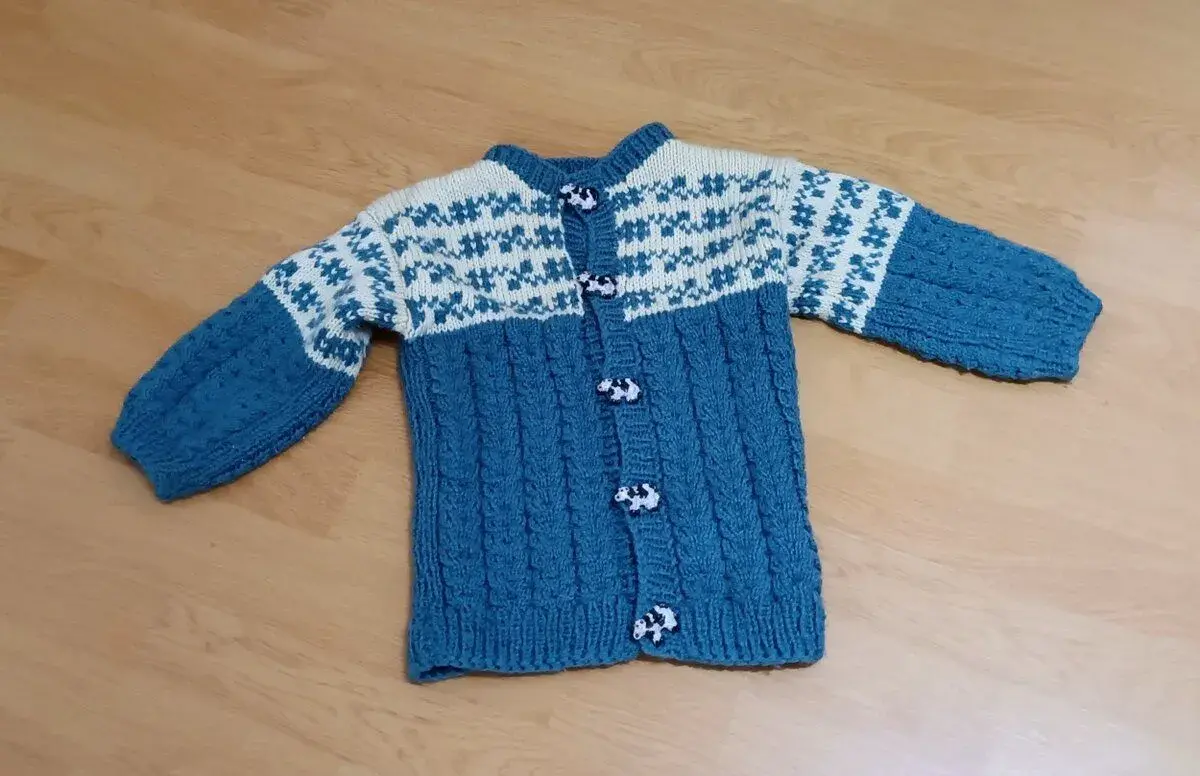 NOVÝ ručně pletený svetr velikost na 2 roky