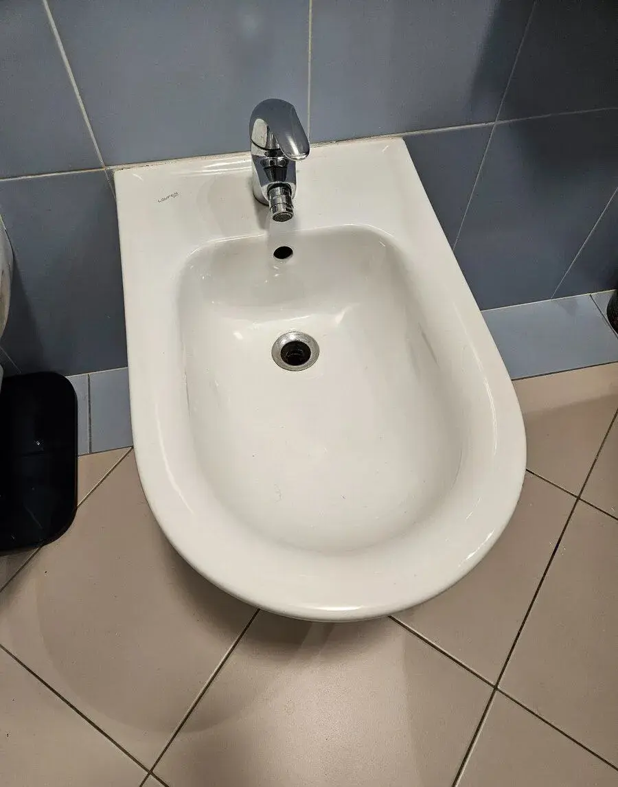 Lufen Bidet s baterií