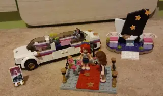 Lego Friends 41107 Limuzína pro popové hvězdy