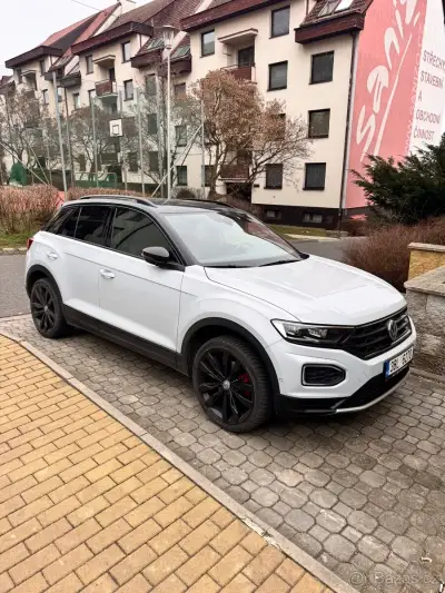 Volkswagen T-Roc – 2020, 75 000 km