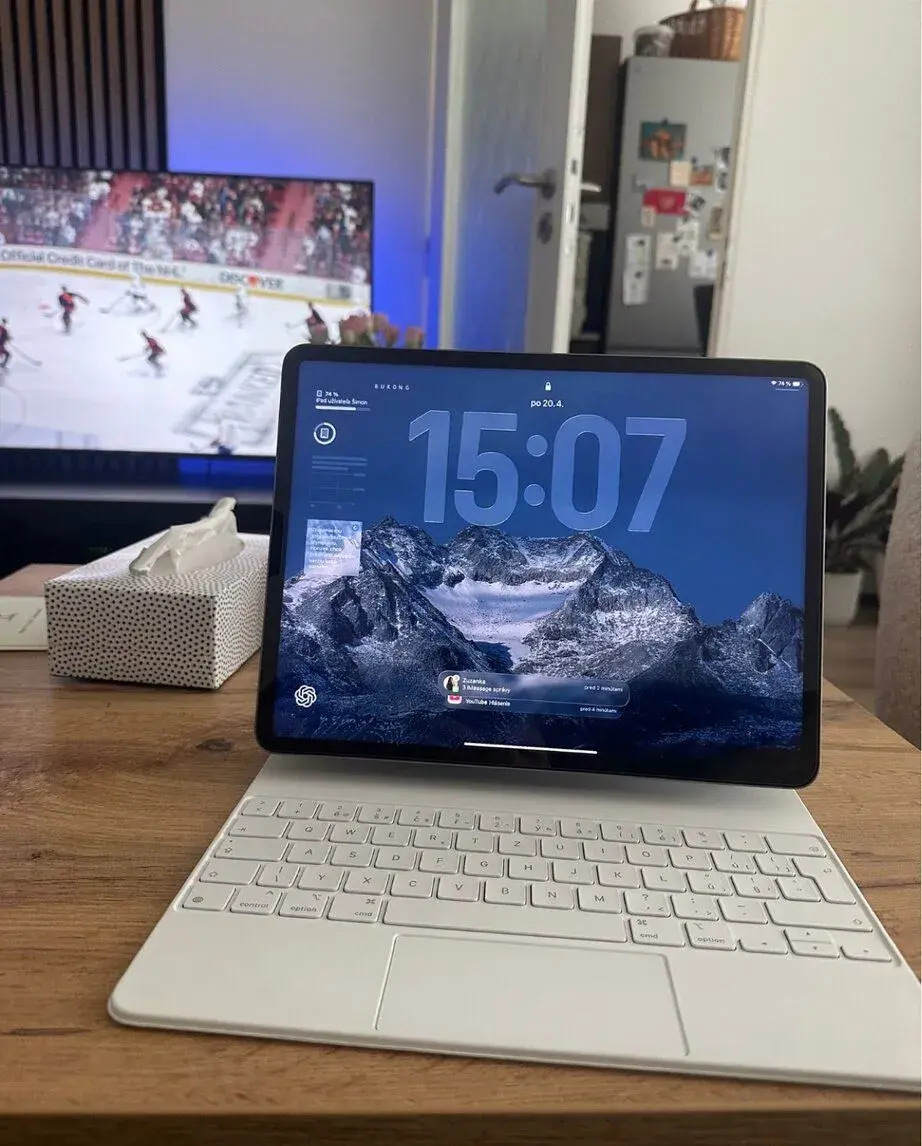 iPad pro 12.9 M2 256gb Space Grey, záruka , Magic Keyboard