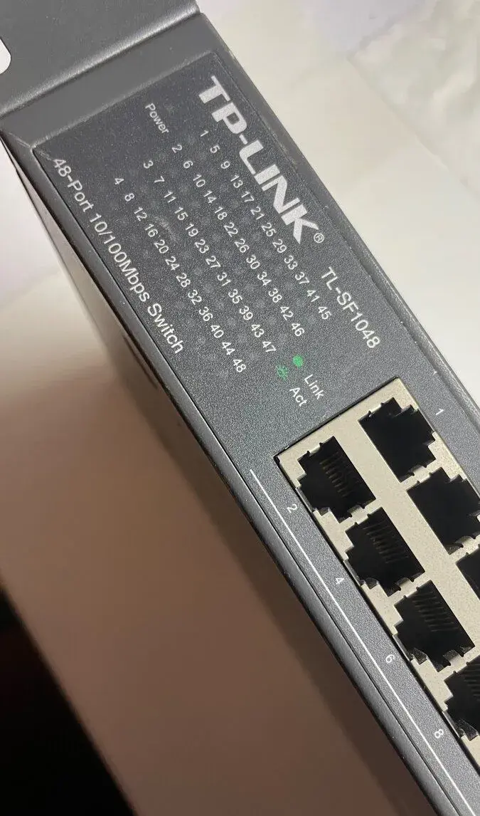 TP-link 48 port 10/100 Mbps Switch