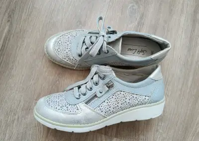 Šedé tenisky Soft Line vel. 38