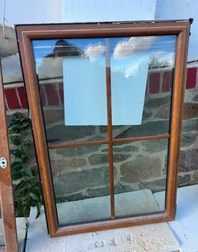 Plastové okna s dřevěnou barvou