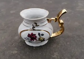 Porcelánový kúpeľný pohár
