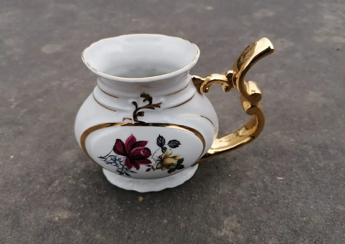 Porcelánový kúpeľný pohár