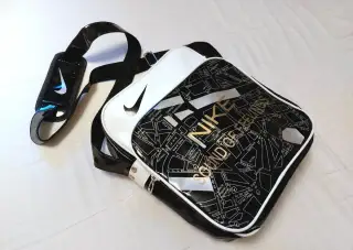 Nike taška přes rameno