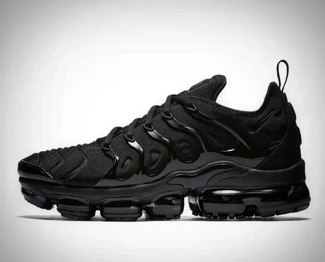 NIKE Air VaporMax PLUS 2019 "Triple black"