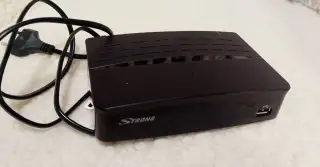 STRONG SRT 8209 DVB-T2 HD – HDMI, SCART, USB – bez ovladače