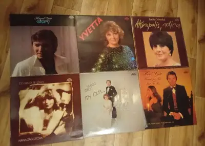 12 LP český pop a evergreen - Gott, Zagorka, Matuška, Semafo