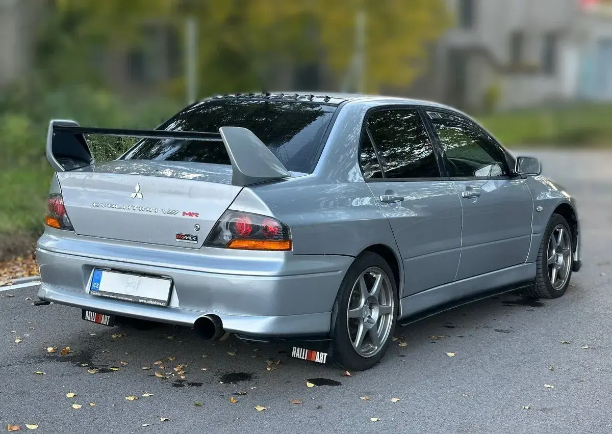 Mitsubishi Lancer – 2006, 124 000 km