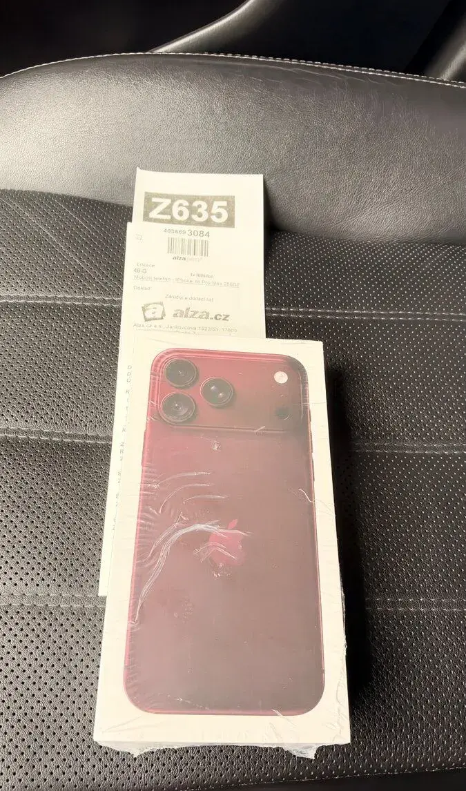 iPhone 18 Pro MAX 256GB burgundsky červená nový nerozbaleny
