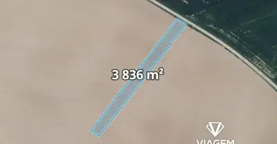 Pole 3 836 m²