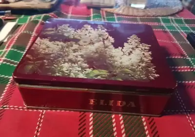 Retro plechová krabička od mýdel
