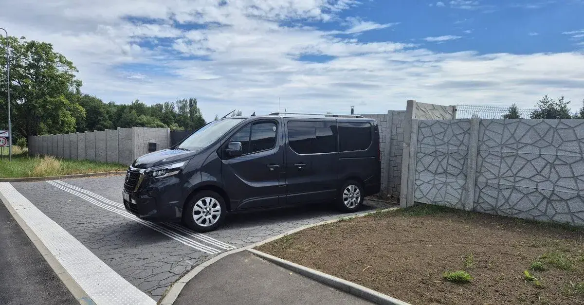 Nissan NV – 2022, 80 000 km