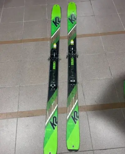 K2 Wayback 174 cm + Hagan/ATK + pásy + Scarpa F1