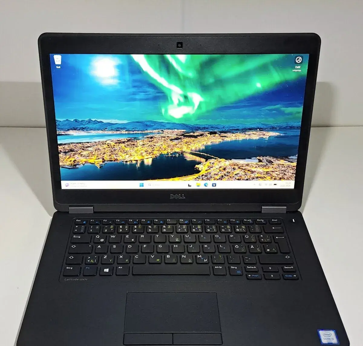 Pěkný Dell E5470 i5-6g SSD256gb 8gbRAM 14"HD W11 bat 5 hod