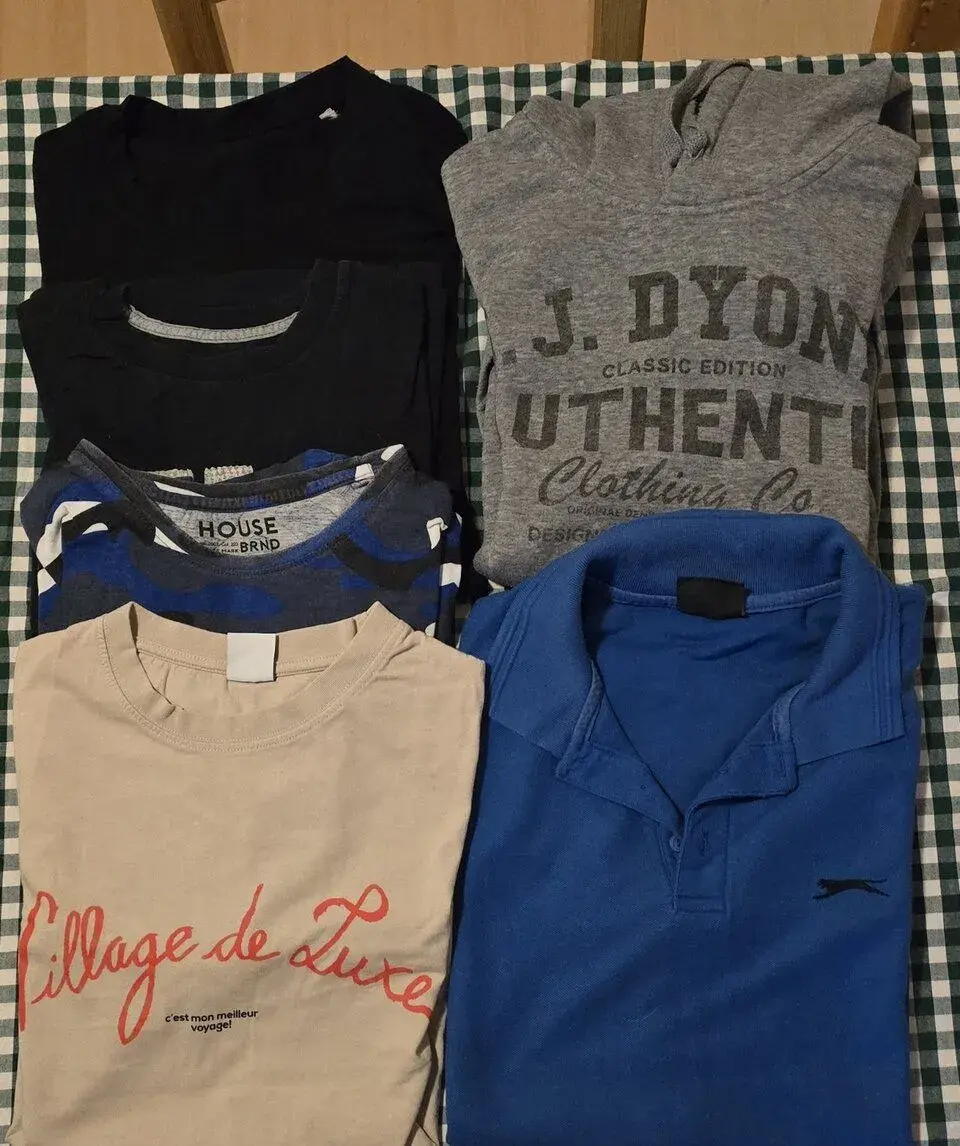 House, Zara, Slazenger – 5 triček a mikina M