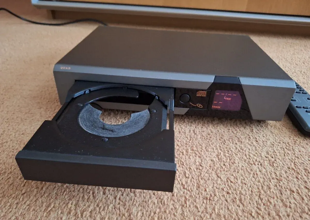 CD Quad 66 + dálkový ovladač
