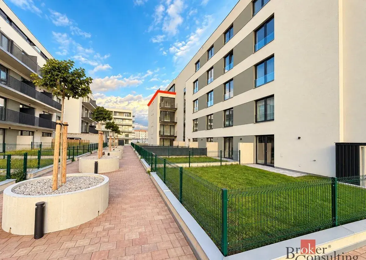 Prodej, byty/2+kk, 103 m2, Železná 3068/16, Jižní Předměstí,