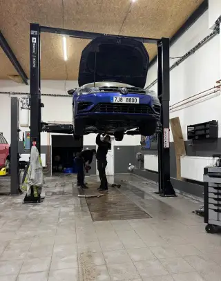Autoservis servis pneuservis