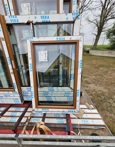 Č.5 OKNO 1ks FIXNÍ NOVÉ VEKA 82 dřevodekor