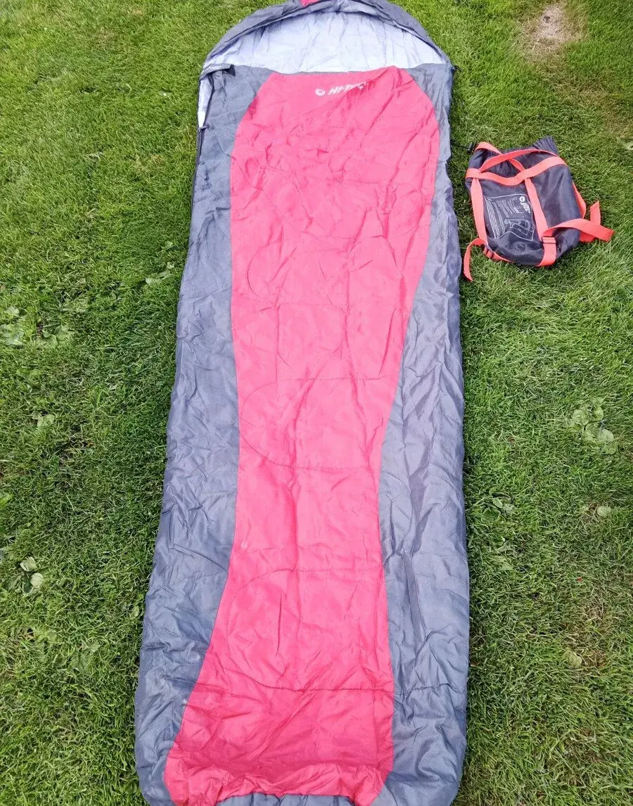 spacák Husky a Hi-tec
