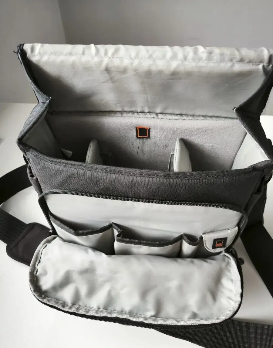 brašna Lowepro Event Messenger 150