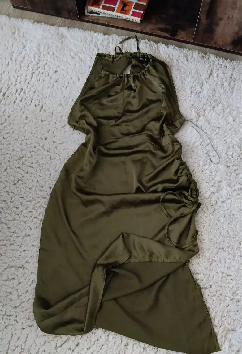 Spojení ženskosti a pohodlí, širší využití,zn.šaty,Xl
