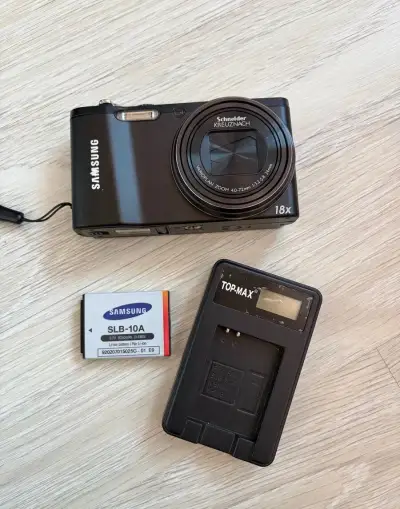Digitální fotoaparát Samsung WB700