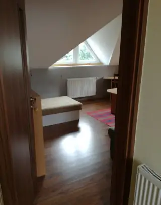 Pronájem pokoje, Praha - východ, Strančice