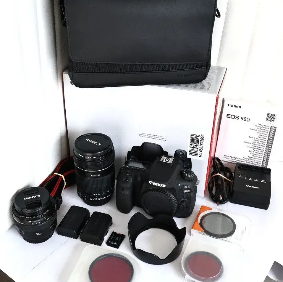 Canon EOS 90D+příslušenství