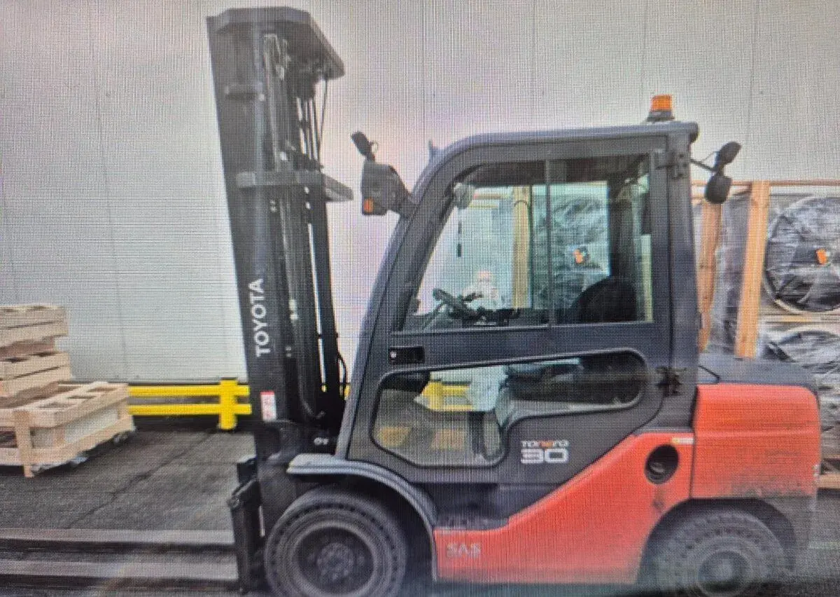 Toyota 02-8FDF30, diesel, 3,0 t, Triplex 5,5 m, 4 954 mth