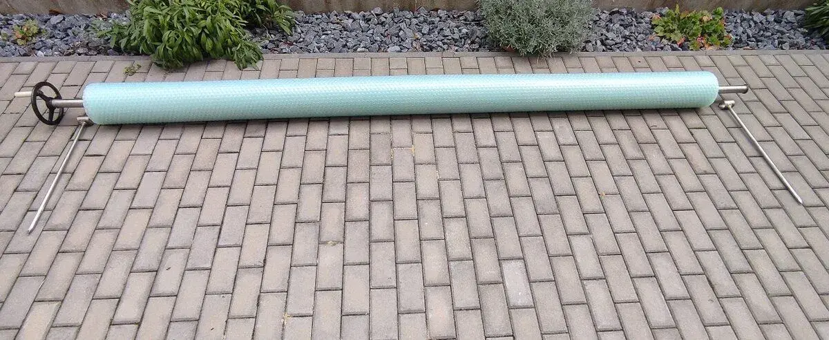 Nerezový držák na plachtu včetně 4 měsíce staré plachty