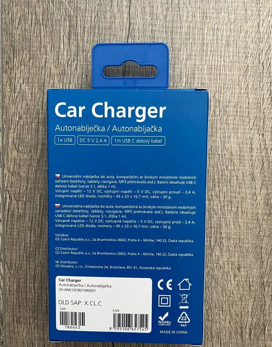 Autonabíječka USB