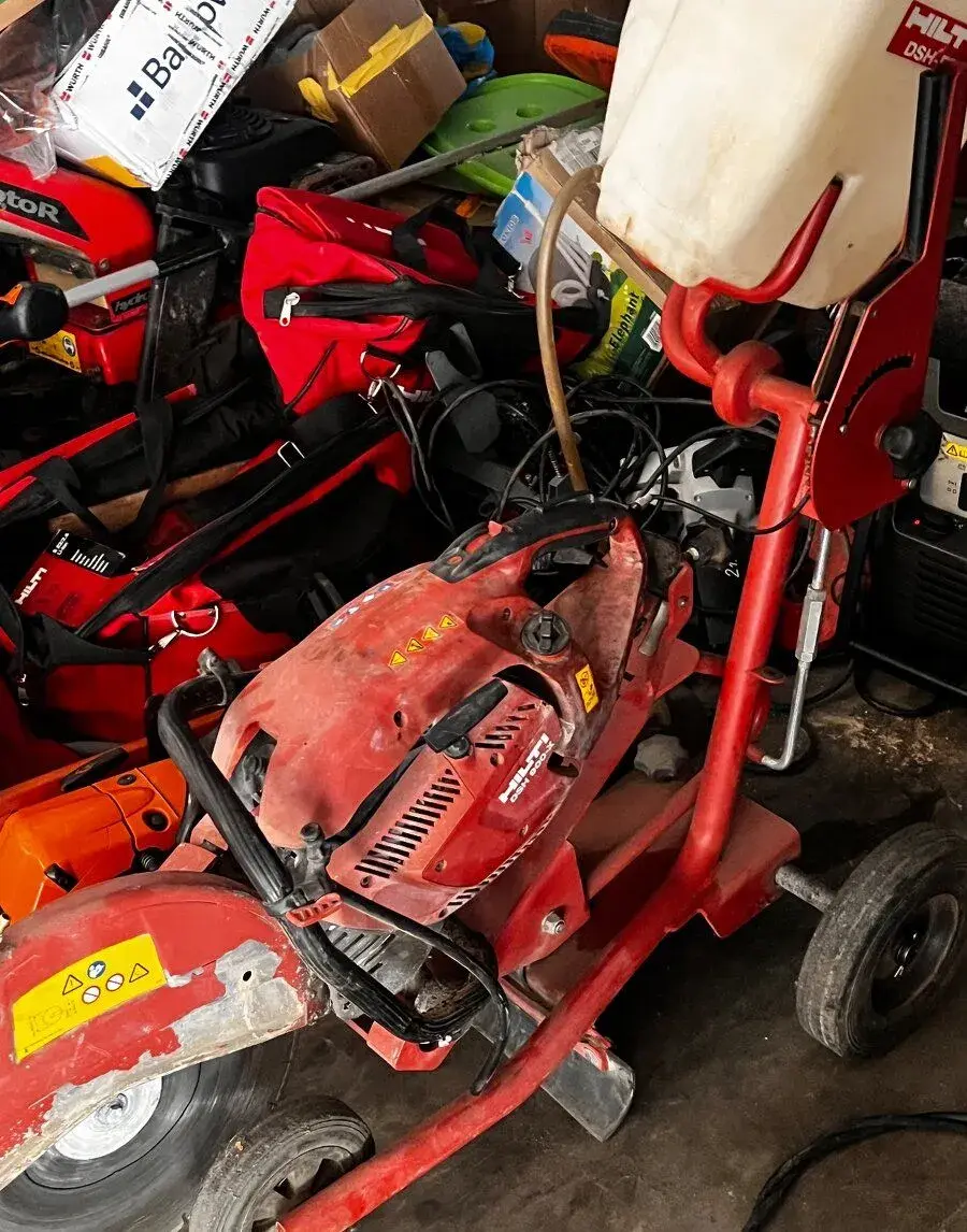 Hilti pila DSH 900x s Hilti vozíkem