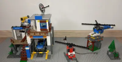 LEGO City 60174 Horská policejní stanice