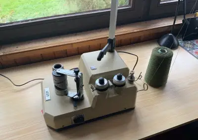 Elektrická převíječka příze Simet Bobby