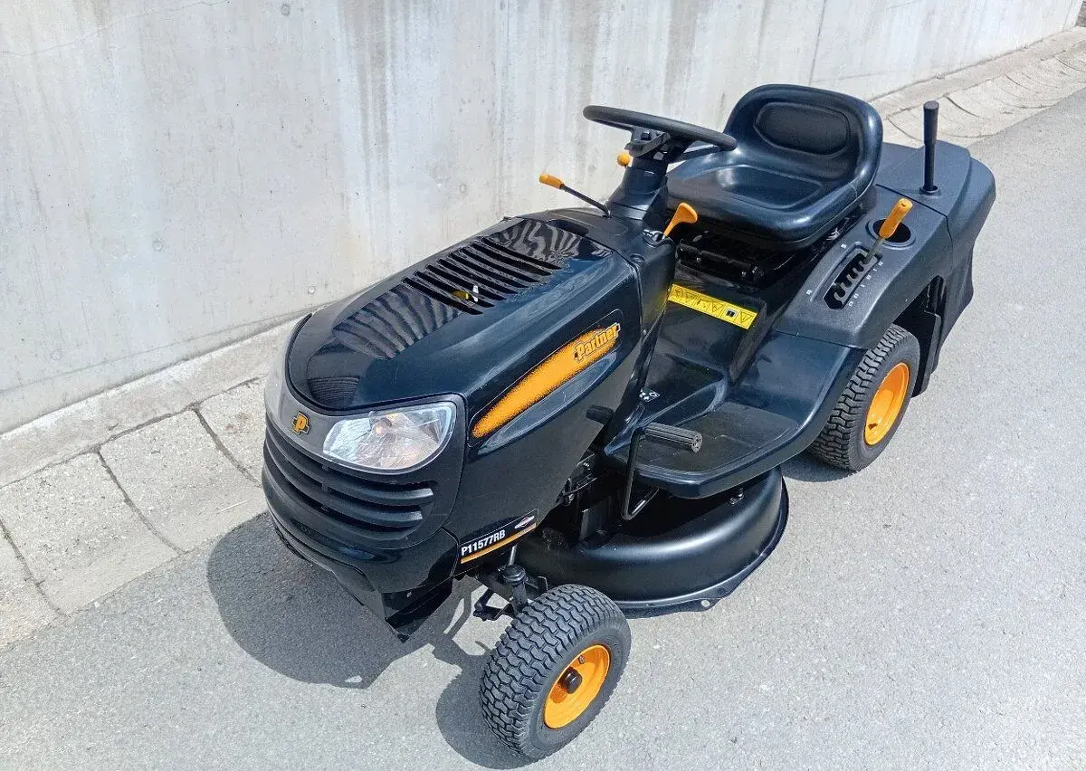 Zahradní traktor Partner 11.5Hp